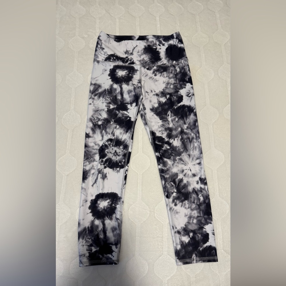 Noli Active Marbled Tie Dye Black White Capri Leggings Size S